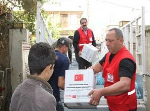 Türk Kızılayı'ndan Irak'taki Türkmenlere yardım