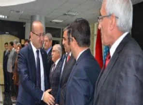 Akdoğan: Vatandaşımız hükümeti takip etsin