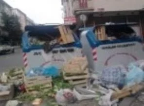 Avcılar'da çöp isyanı