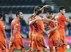 Başakşehir kalesini gole kapadı