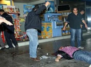 Benzincide dehşet: 2 ölü