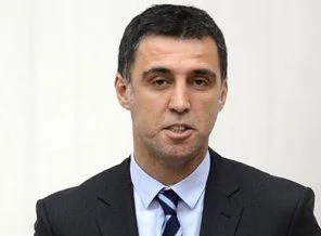Hakan Şükür'den şaşırtan tavır!