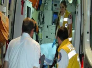 Halk otobüsü ile kamyon çarpıştı: 22 yaralı