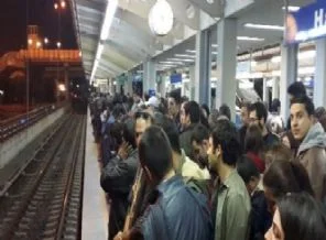 İzmir'de metro isyanı