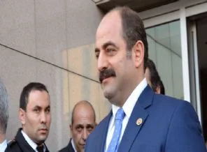 Zekeriya Öz, bu kez baltayı fena taşa vurdu