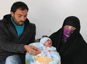 Annesinin karnında dehşeti yaşadı