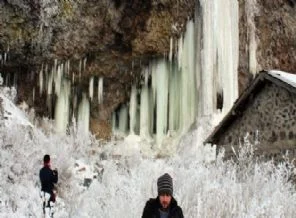 Ardahan eksi 21 dereceyi gördü