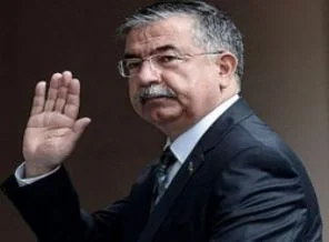 Bakan Yılmaz muhalefete yüklendi!