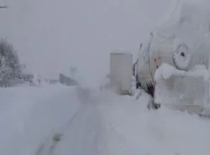 Bolu Dağı'nda kar kalınlığı 2 metre oldu