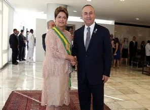 Çavuşoğlu Rousseff'in yemin törende