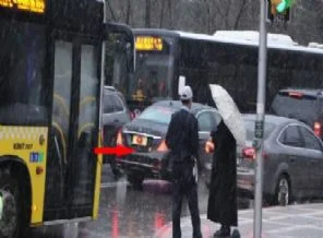 Cumhurbaşkanı Erdoğan da trafiğe takıldı
