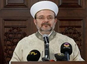 Diyanet İşleri Başkanı bu fotoğrafa mesafeli: İbretle izledik