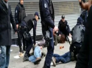 Diyarbakır'da bildiri dağıtan 20 kişiye gözaltı
