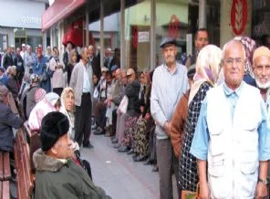 Emekli maaşlarında kesinti!
