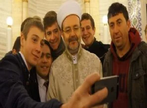 Görmez, Selimiye'de sabah namazı kıldırdı