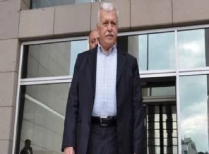 Gülerce'den cemaate gönderme!