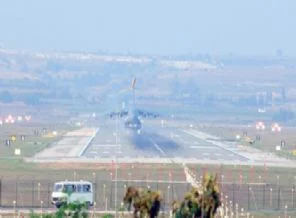 Hollanda gidiyor, İspanyollar geliyor!