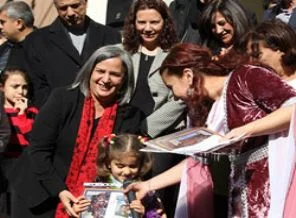 Kürtçe okulda Kürtçe karne
