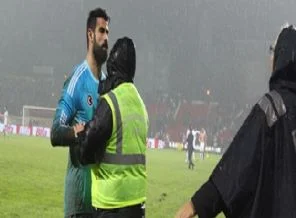 Volkan Demirel'e vatan haini dediler