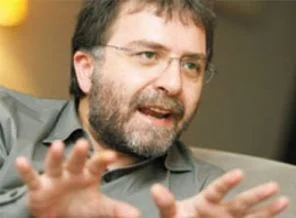 Ahmet Hakan Nihat Doğan'a bu sözlerle saydırdı