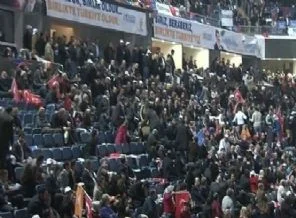 AK Parti kongresinde Berkin Elvan provokasyonu