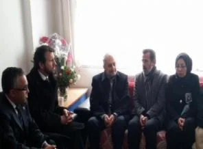 Asiltürk'ten Özgecan'ın ailesine taziye