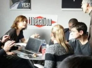 Charlie Hebdo yayını durdurdu