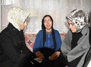 Cumhurbaşkanı Erdoğan'ın kızları Özgecan'ın evinde neler yaşadı