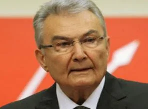 Deniz Baykal CHP'den aday adayı oldu
