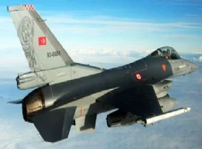 Ege'de Türk uçaklarına taciz!