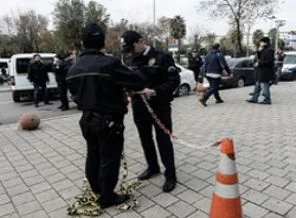 Emniyetteki 'paralel yapı' operasyonunda tutuklama