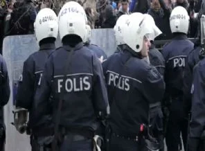 Eskişehir'de operasyon: 10 polis gözaltında