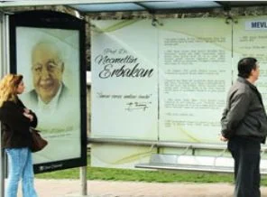 İETT'den Necmettin Erbakan'a vefa