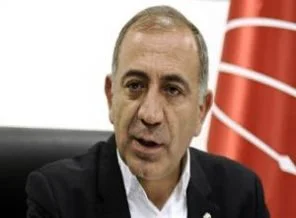 'İlk işimiz gazetelere el koymak olacak'