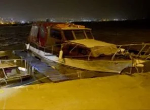 Köprü çöktü E-5 kapandı
