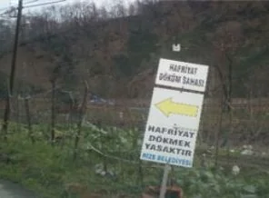 Rize'de yine efsane bir tabela