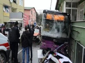 Sarıyer'de otobüs kazası: Ölü ve yaralılar var