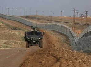 Sınırda 1 kişi uyarı ateşi sonucu öldü