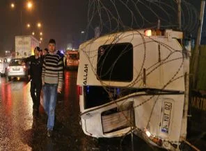 TEM'de minibüs kazası