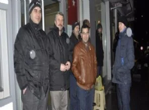 2 gündür banka önündeler!