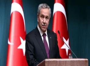 Arınç, Erdoğan'ı eleştirince o kanal yayını kesti!