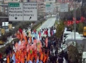 Bu yollar yürüyüş nedeniyle kapalı