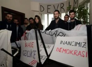 CHP il binası işgal edildi