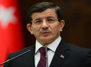 Davutoğlu: Ha Hitler'in eli sıkılmış ha Esed'in