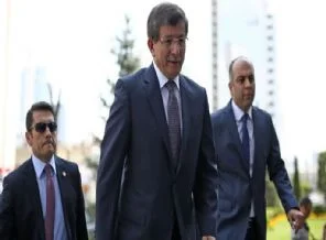 Davutoğlu'ndan Arınç ve Gökçek açıklaması