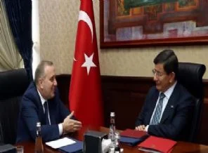 Davutoğlu, Schetyna ile görüştü