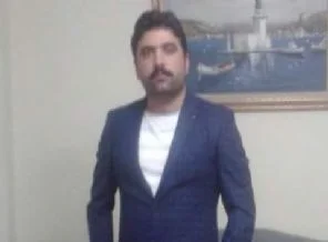 Ekmeğin içindeki jileti yuttu!