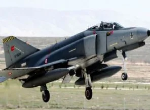 F-4'ler 2020'ye kadar kalacak