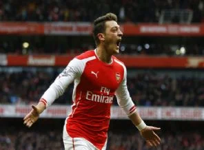 Mesut hocasının gözdesi