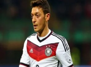 Mesut mest etti!
